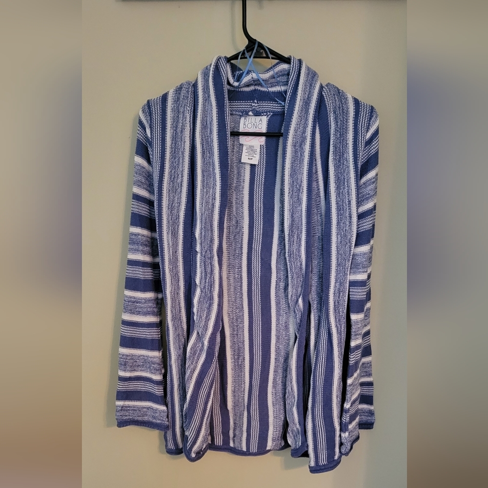 Billabong small cardigan